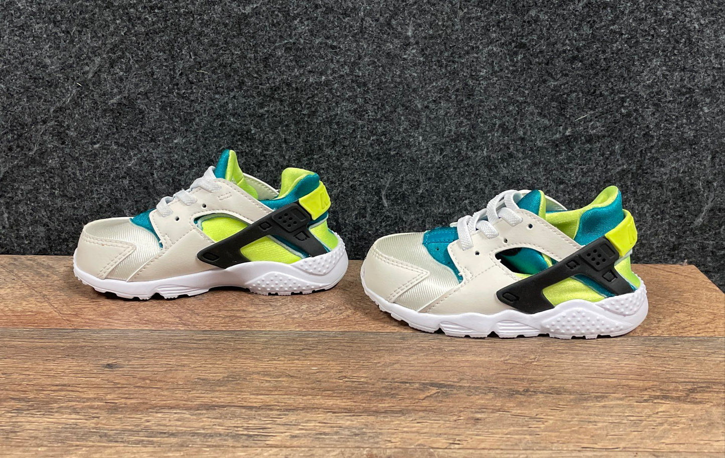 Nike Air Huarache Run White Teal Lime Green Toddler Sneakers Size 7C