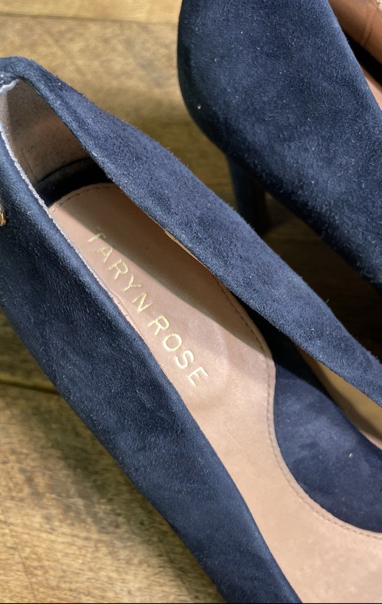 Taryn Rose Navy Blue Suede Pointed Toe Stiletto Pump Heels Women's Size 8