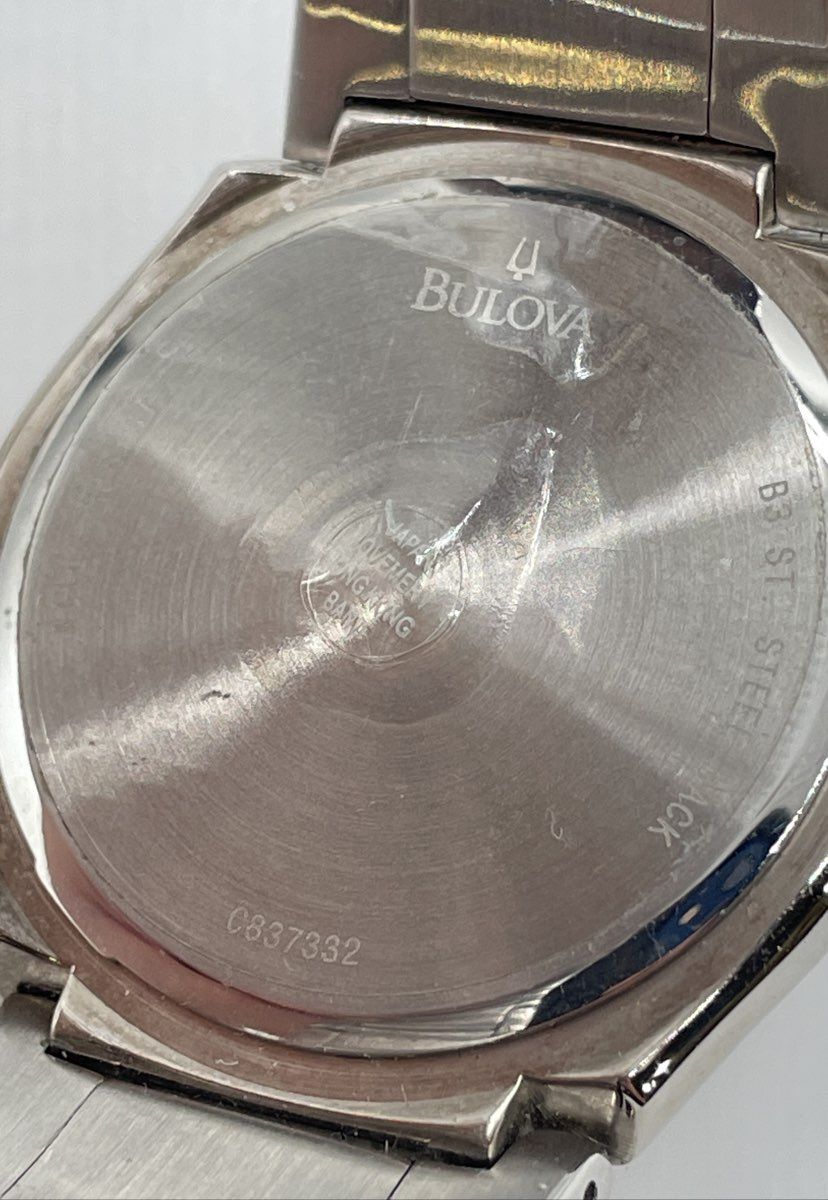 Caravelle By Bulova Silver-Tone 43B37 Men's Quartz Dress Watch *Not Working*