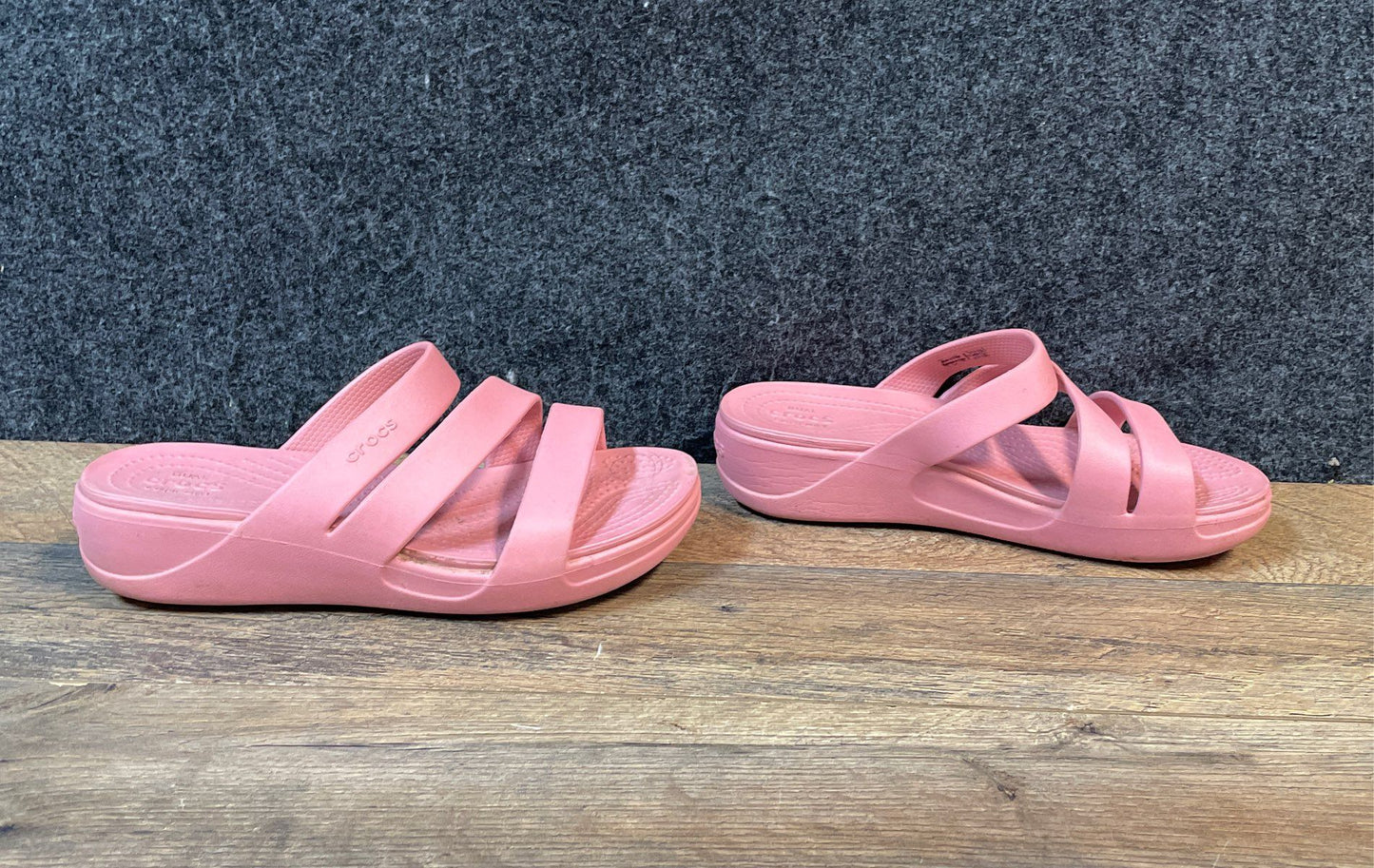 Crocs Monterey Strappy Wedge Pink Multi-Strap Sandals Women's Size 8