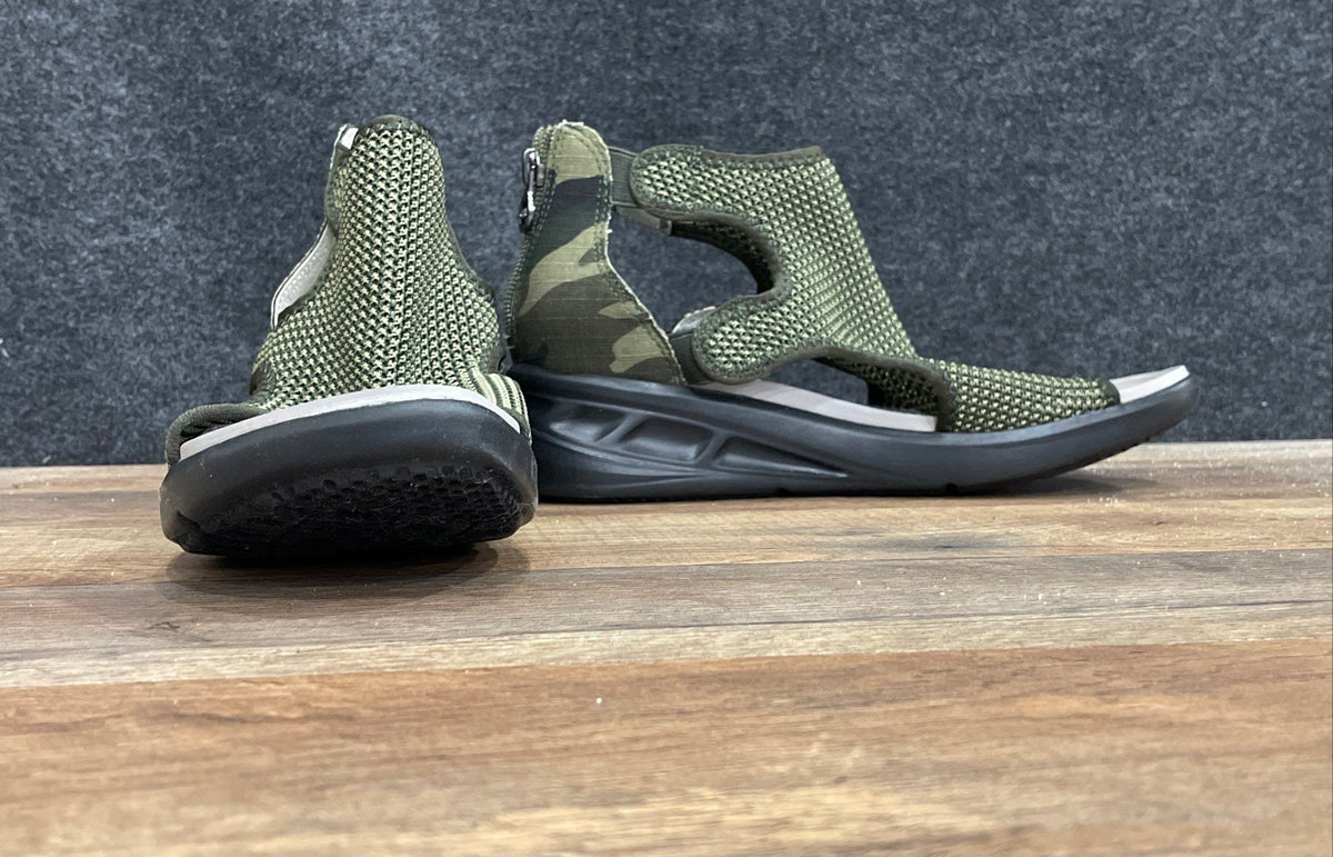 JBU Sport Nanette Olive Camo Mesh Back Zip Sport Sandals Women's Size 7.5