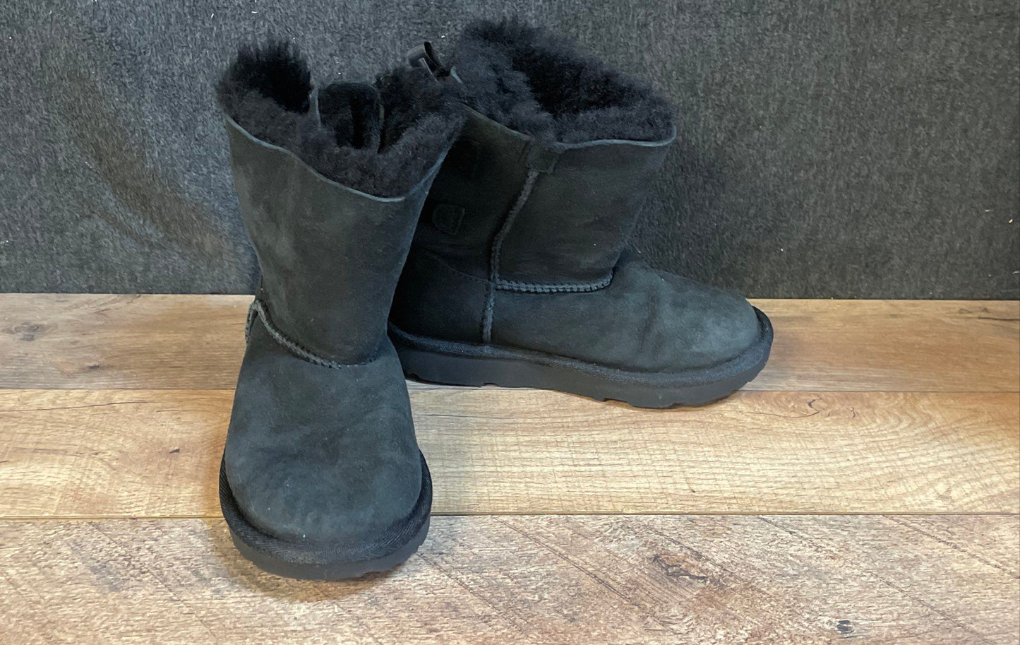 UGG Bailey Bow II Black Suede Shearling Boots Kids Size 13