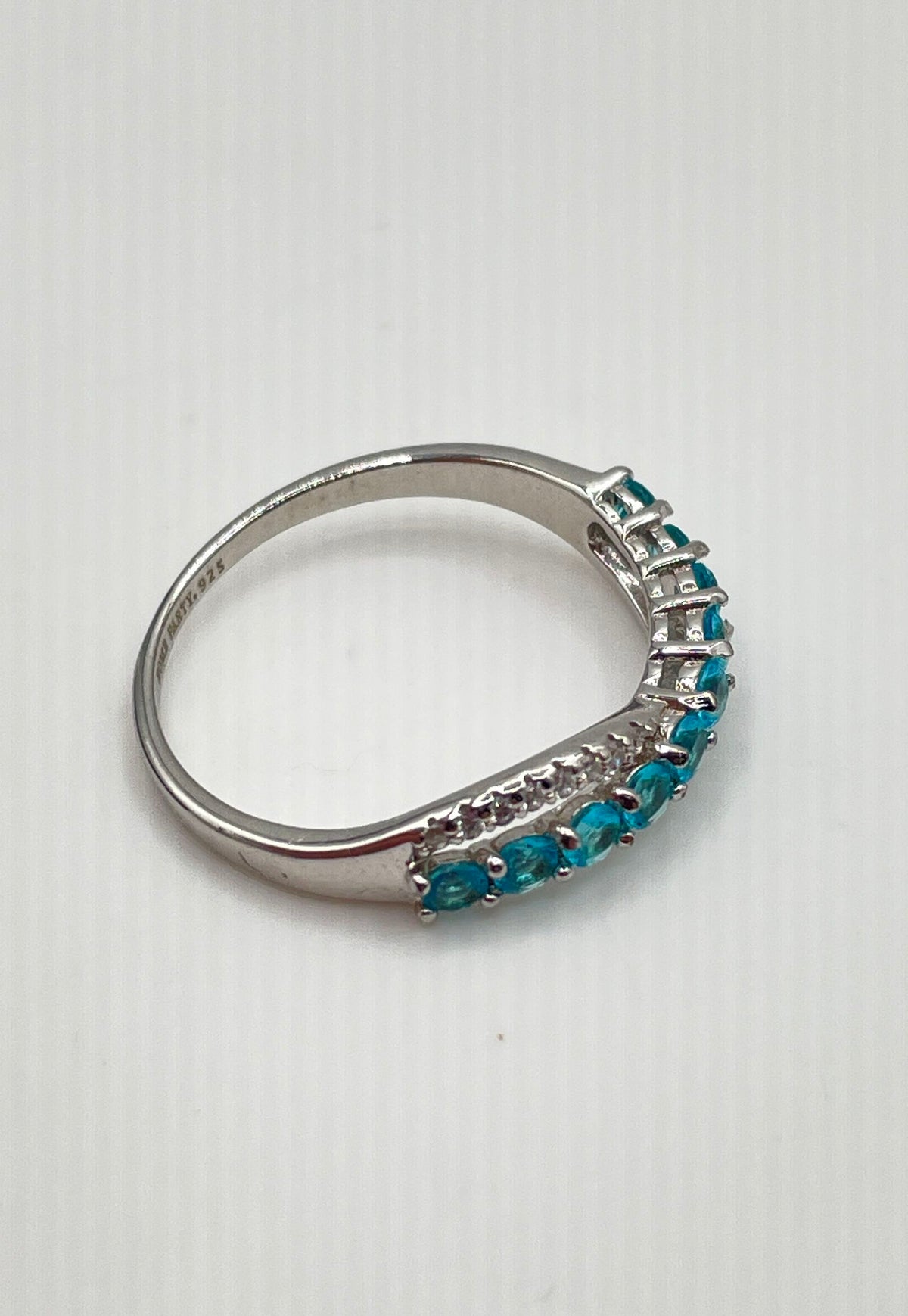 Bomb Party 925 Sterling Silver Blue & White CZ Crossover Twist Ring 2.1g