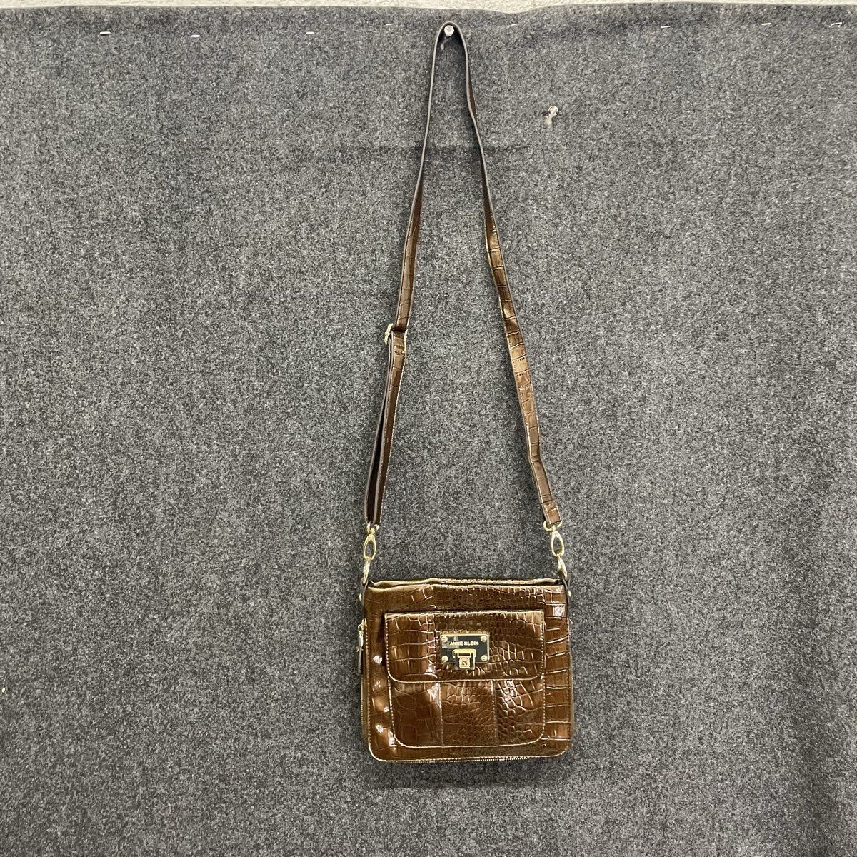 Anne Klein Brown Croc Embossed Crossbody Bag Gold Hardware Lion Logo