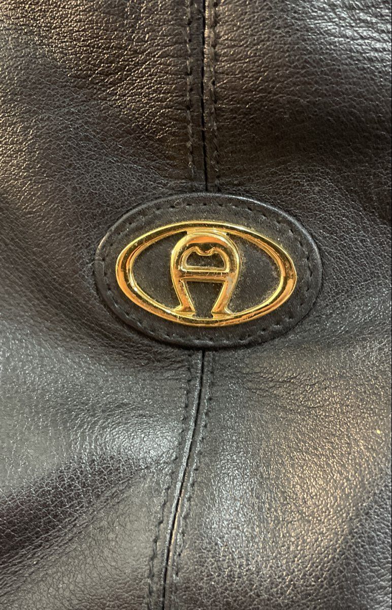 Vintage Etienne Aigner Black Leather Crossbody Shoulder Bag Gold Tone Hardware