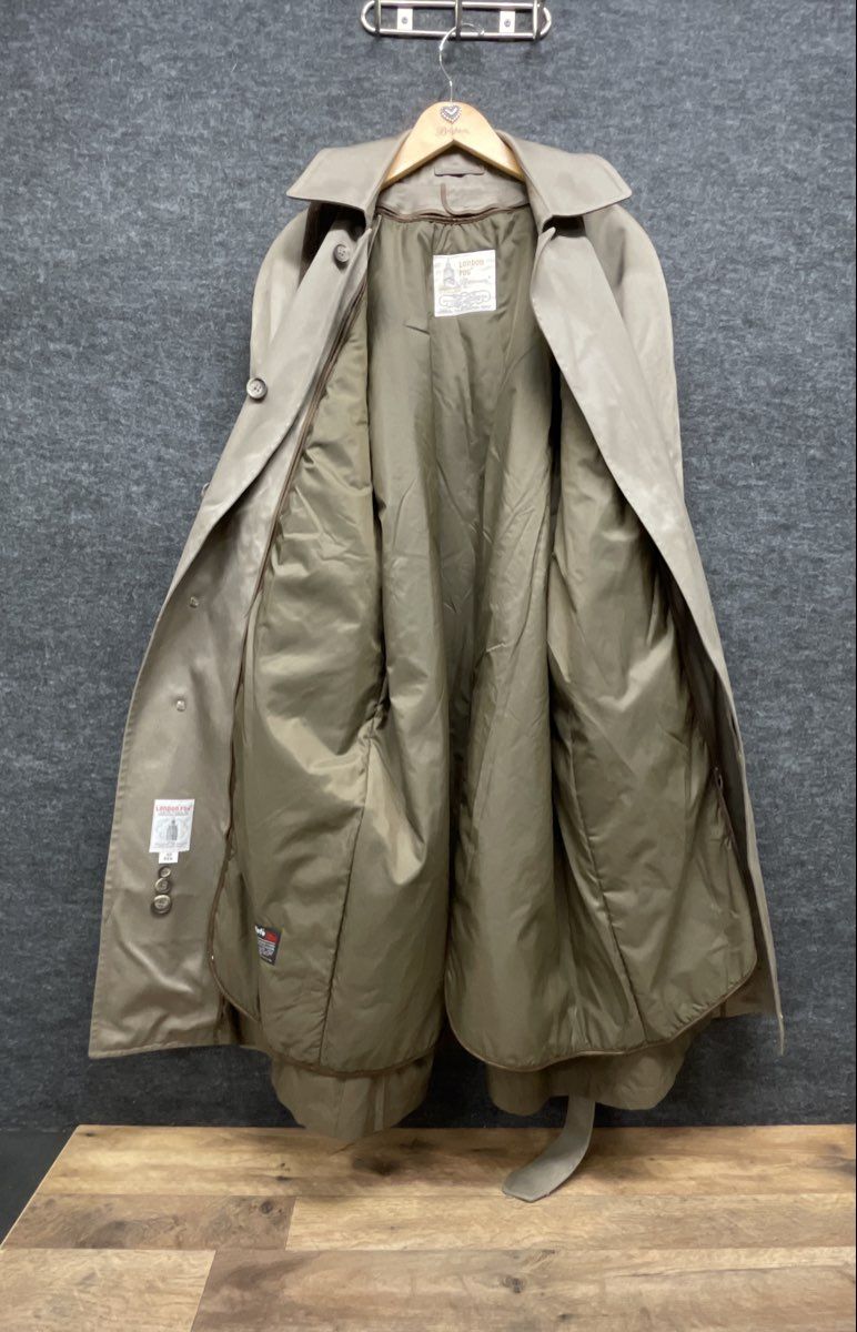 London Fog Men's Vintage 90s Tan Belted Trench Coat Zip Out Lining Sz 42 REG