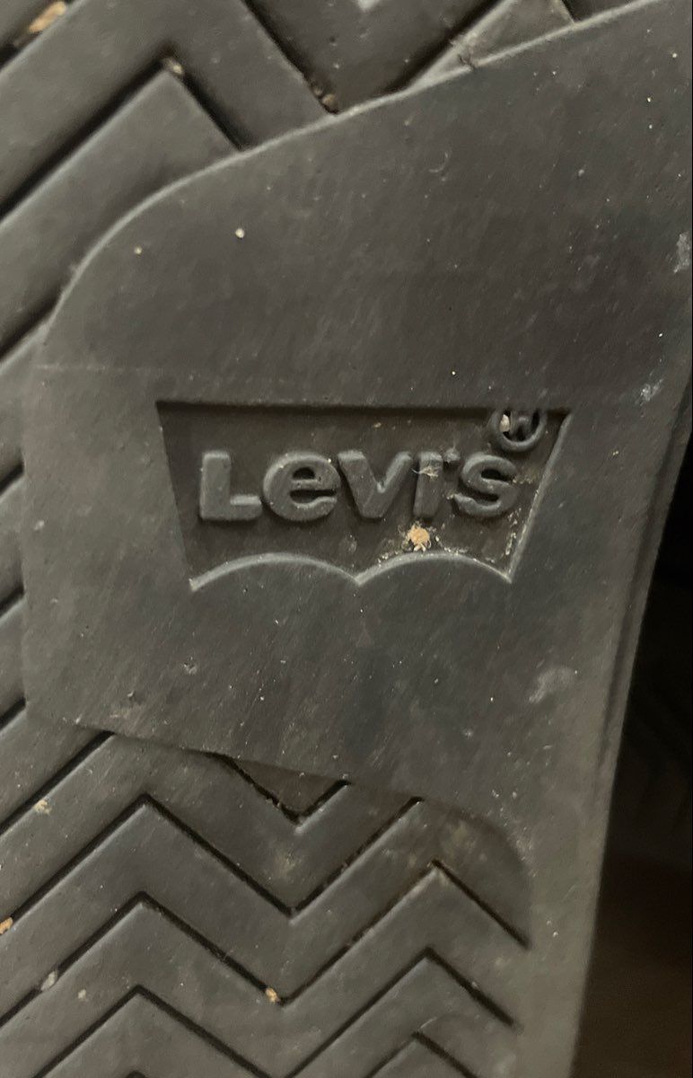 Levi's Triple Black Faux Leather Lifestyle High Top Sneakers Size 12