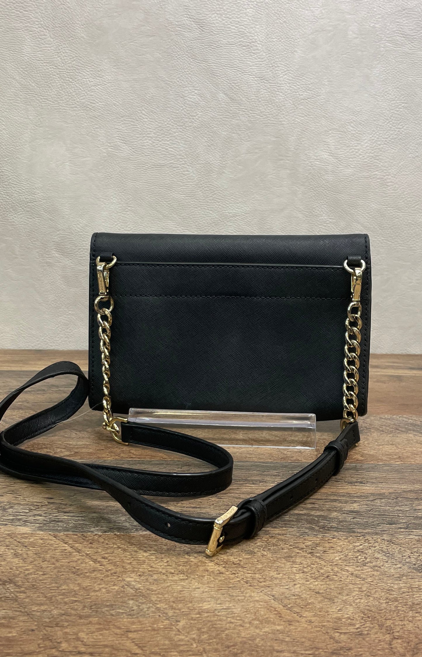 Michael Kors Black Saffiano Leather Jet Set Travel Crossbody Bag Gold Hardware