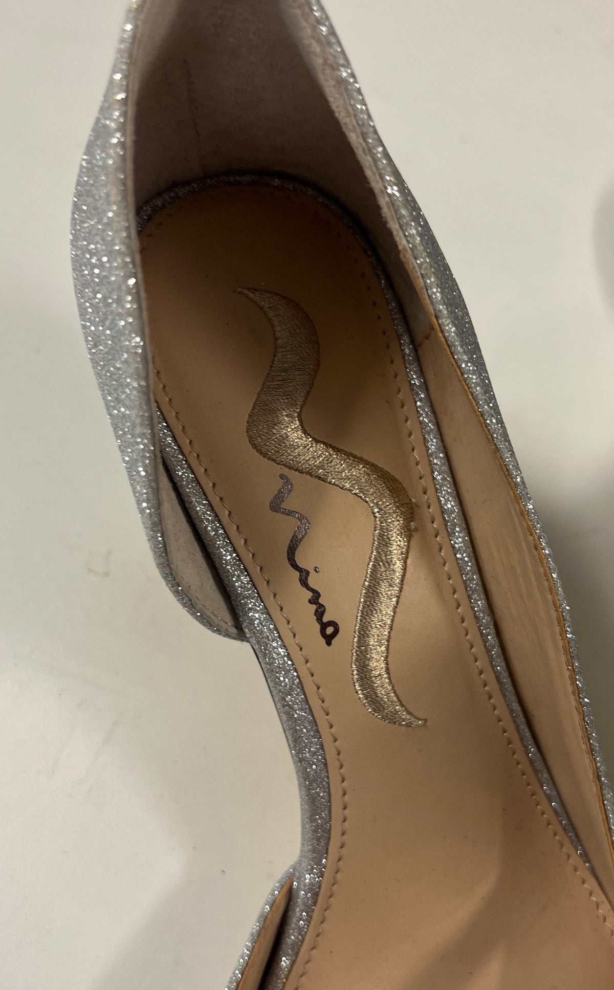 Nina Brystol Silver Glitter Rhinestone d'Orsay Pointed Toe Pump Size 8M