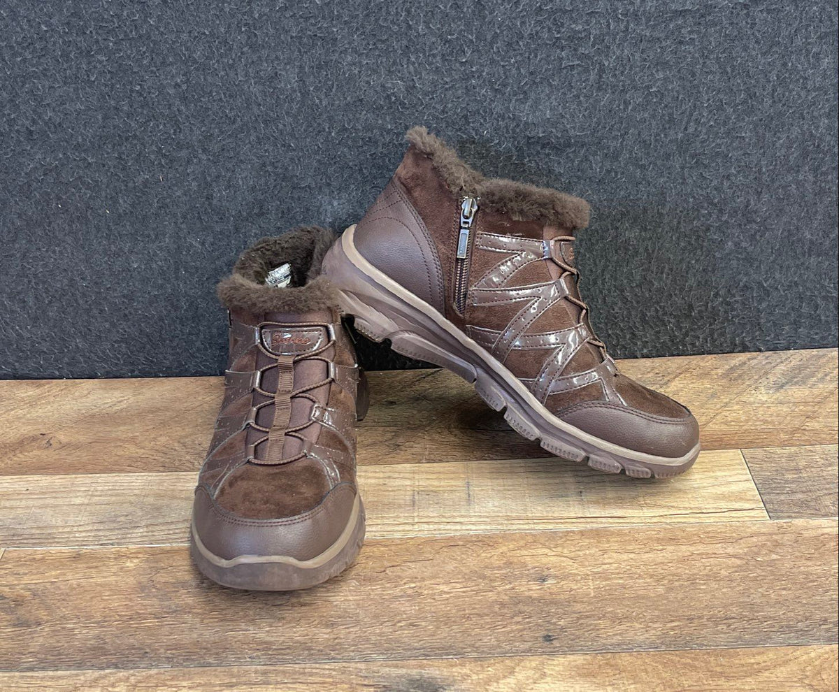 Skechers Synergy Winter Nights Chocolate Brown Fur Lined Boots Women's Size 9.5