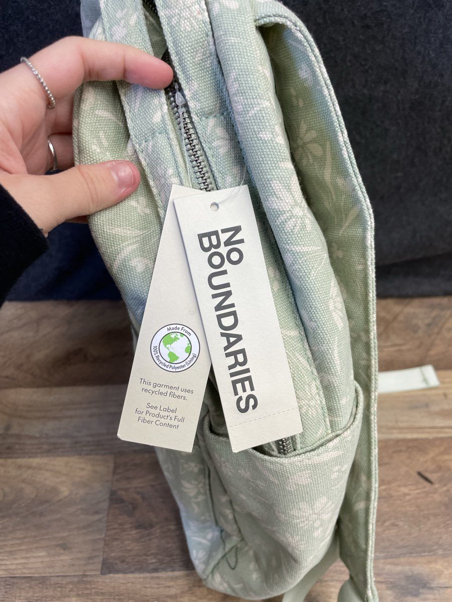 NWT No Boundaries Green Floral Daisy Print Dome Backpack Canvas Recycled Bag