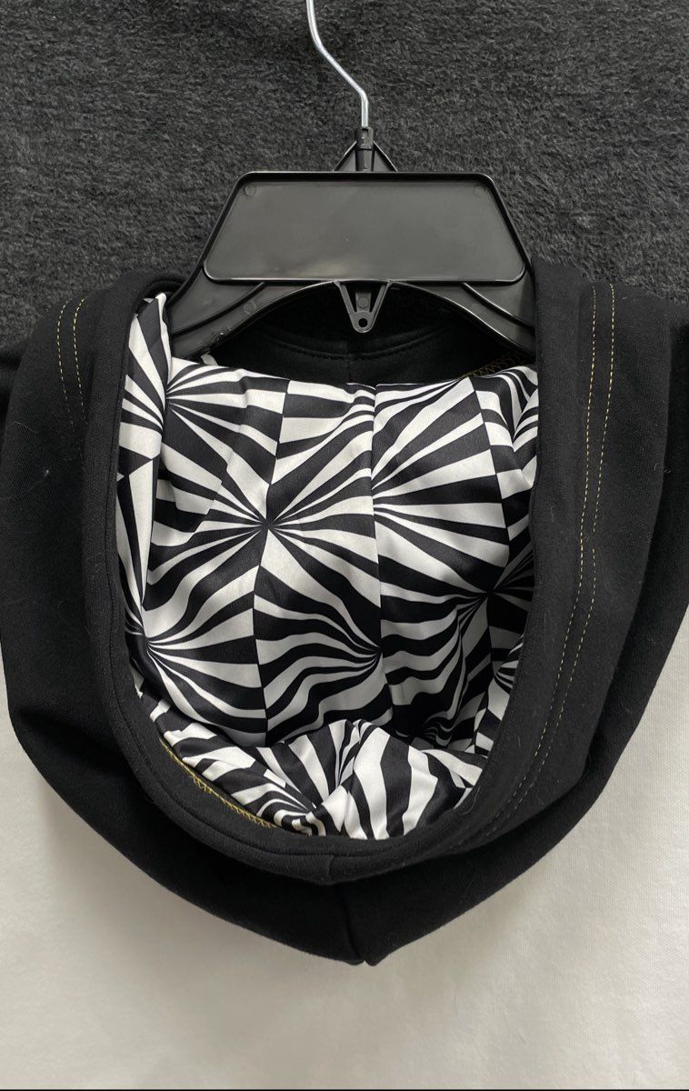 Cirque du Soleil Pullover Hoodie Sweatshirt Black White Gold Sun Graphic