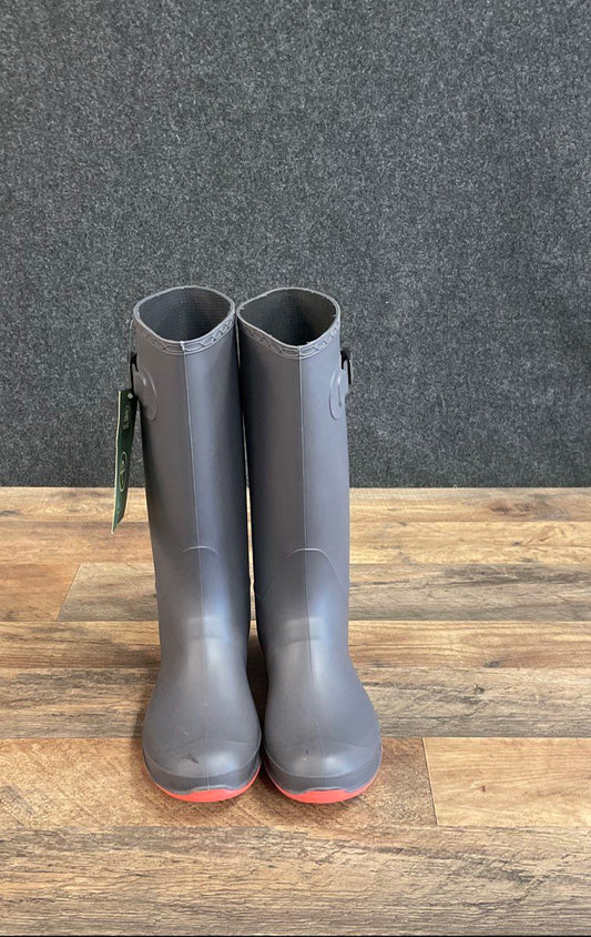 NWT Kamik Women's Grey Coral Tall Pull On Rain Boots Made In Canada Size 8