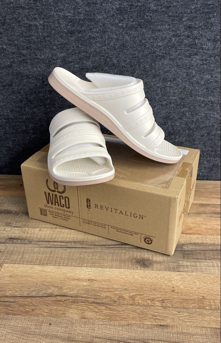 Revitalign Cabana Slide Sandshell Women's Sandals Size 9W NIB