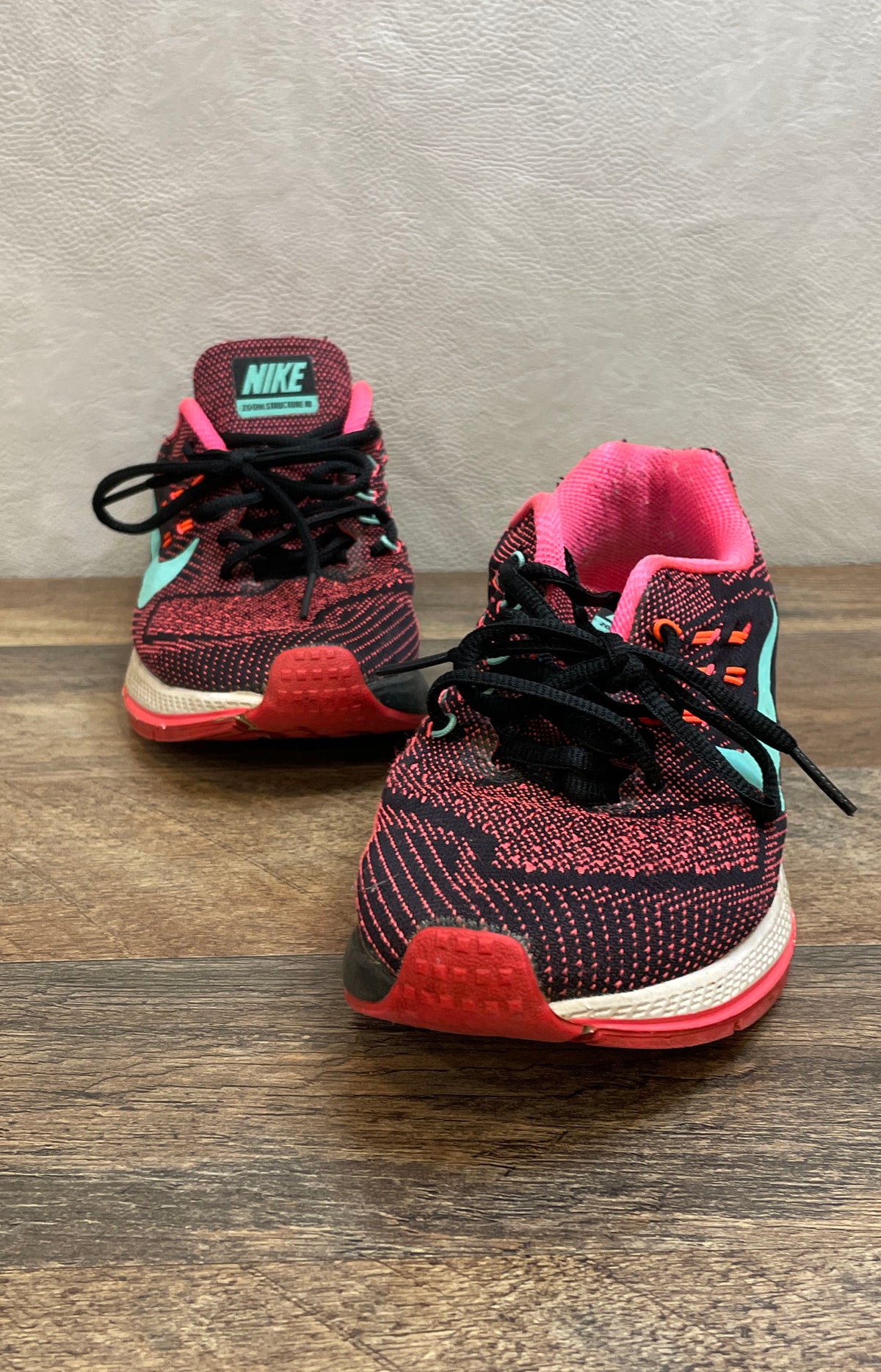 Nike Air Zoom Structure 18 Black Pink Jade Women's Running Shoes Size 6