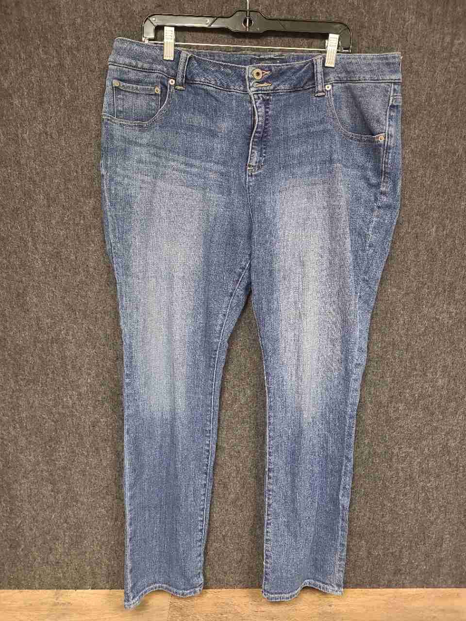 Lucky Brand Women's Emma Straight Leg Jeans Blue Medium Wash Stretch Sz 18W