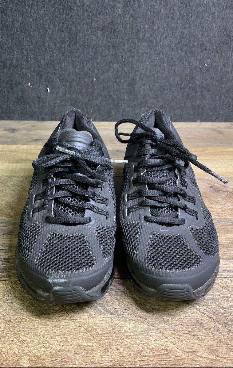 Nike Air Max 2013 Triple Black Youth Running Shoes Size 7Y