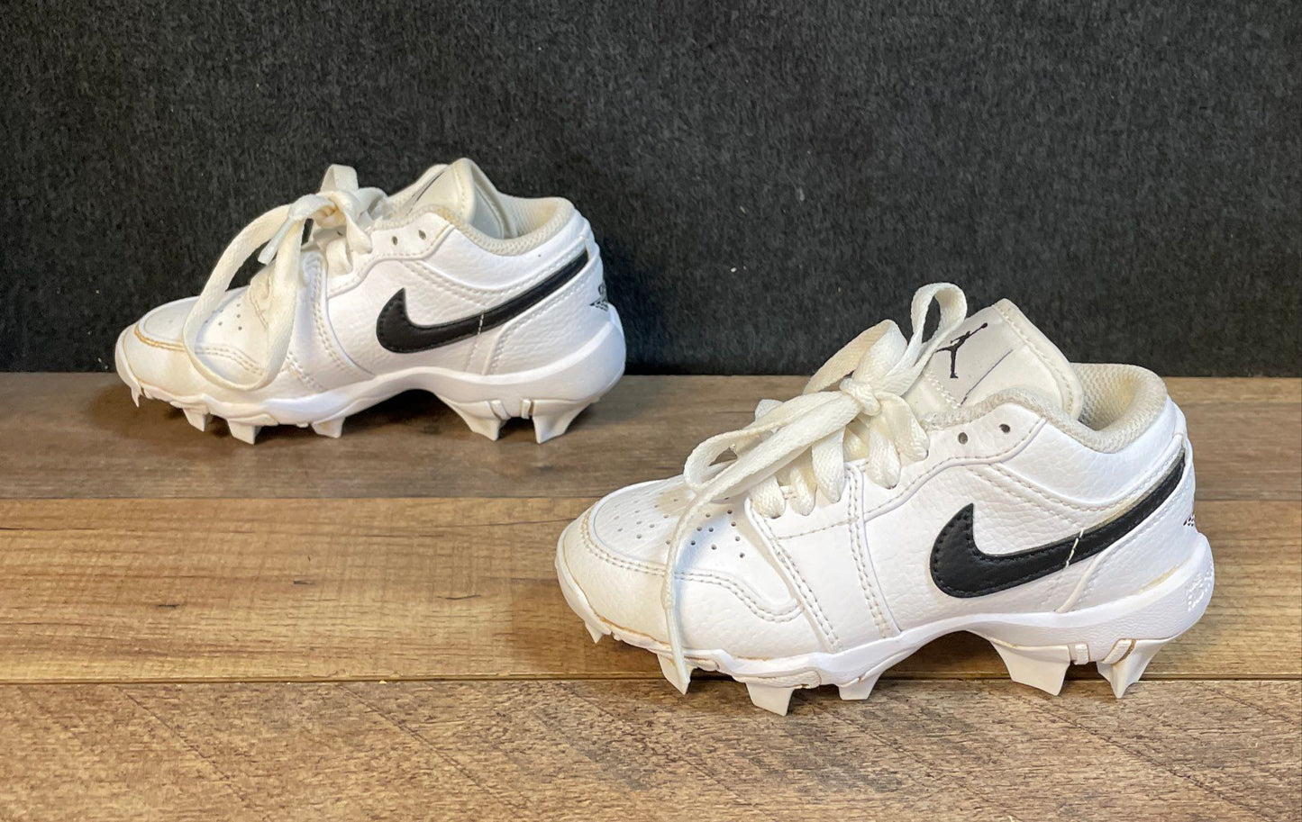 Nike Air Jordan 1 Mid MCS White Black Kids Youth Baseball Cleats Size 10C