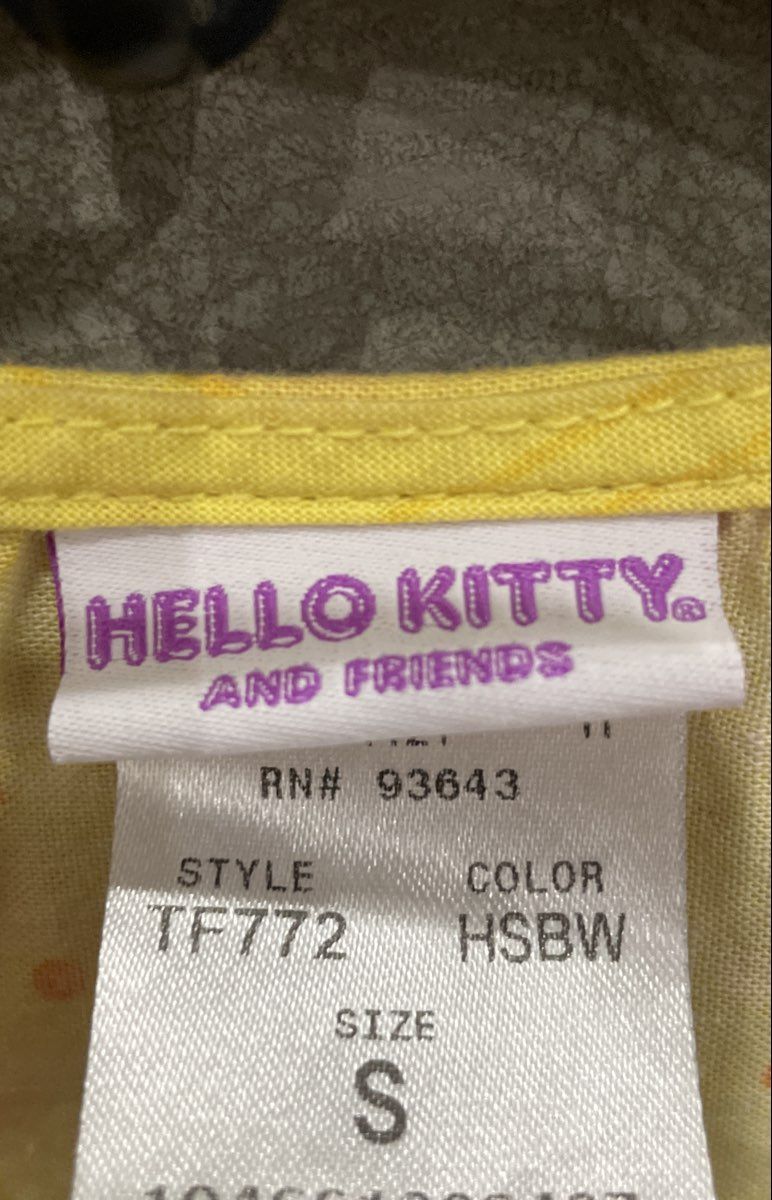 Hello Kitty and Friends Women's Scrub Top Yellow Rainbow Character Graphic Sz S