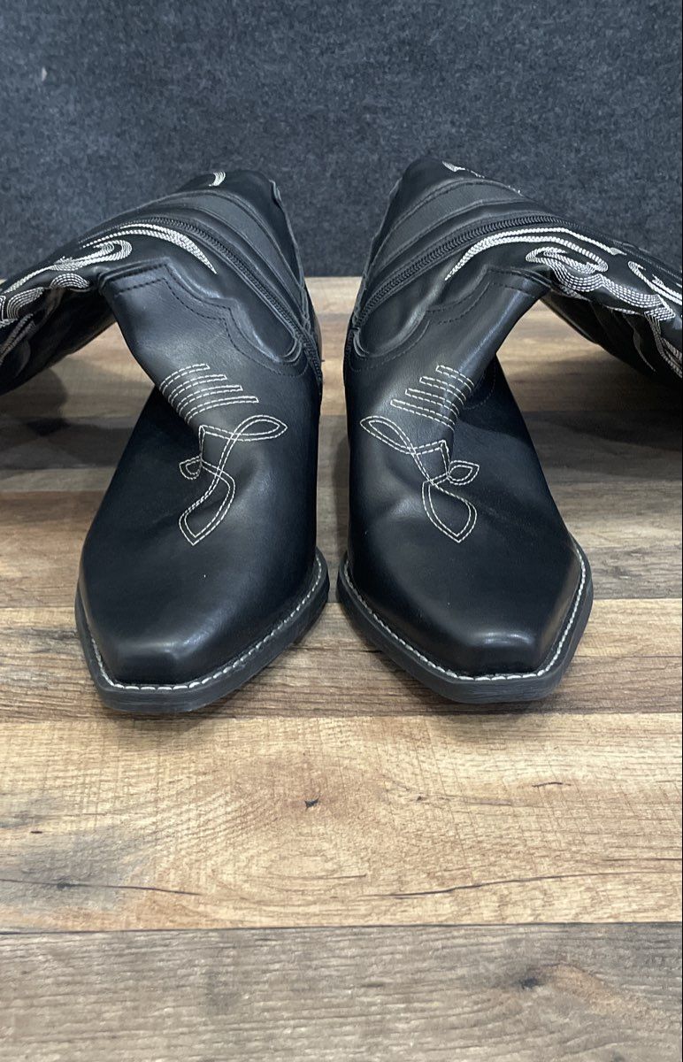Torrid Black Faux Leather White Western Stitched Cowboy Boots Size 10.5WW