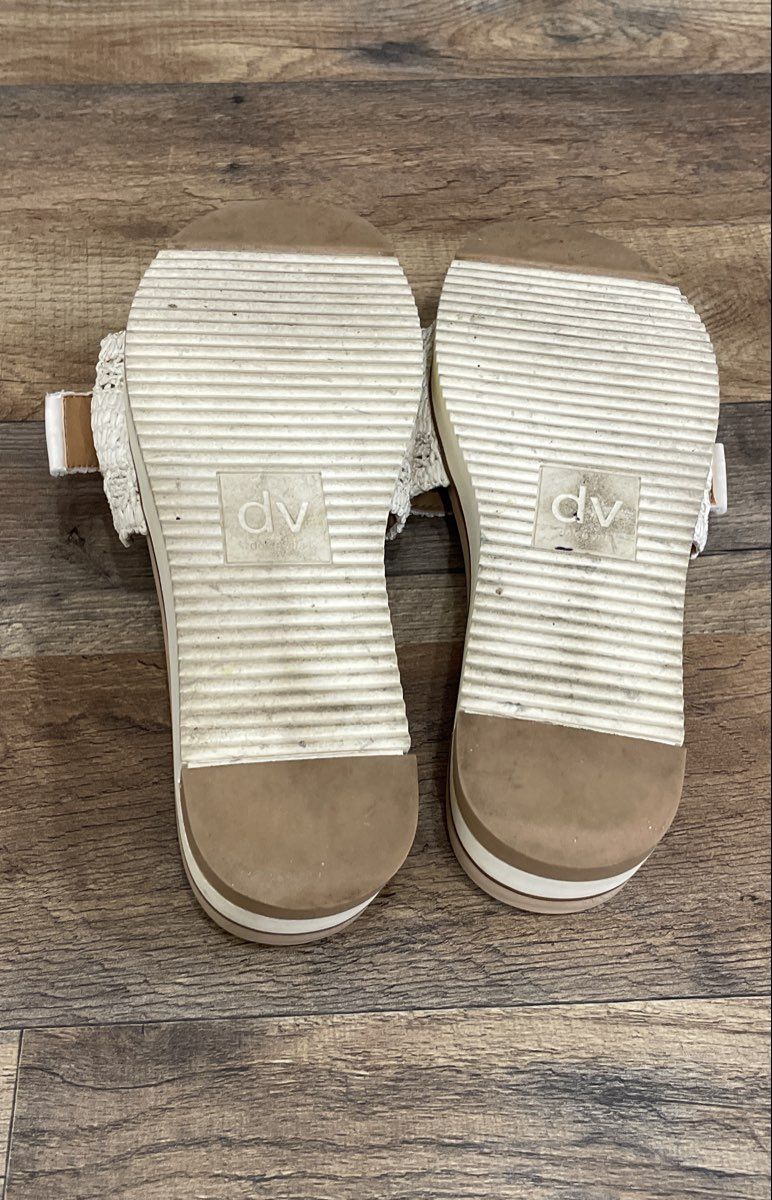 Dolce Vita Camelia P Cream White Woven Pearl Buckle Slide Sandals Size 7.5