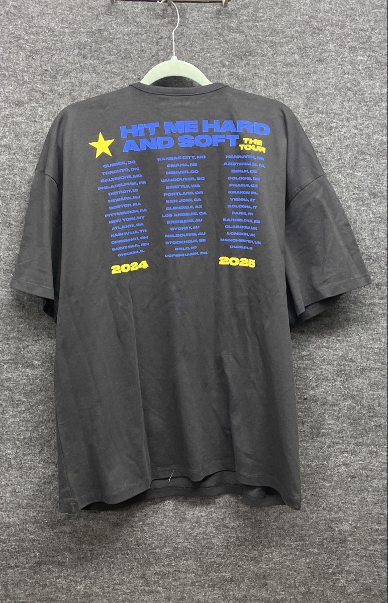 Billie Eilish Unisex Hit Me Hard And Soft The Tour Black T-Shirt NWT Sz L