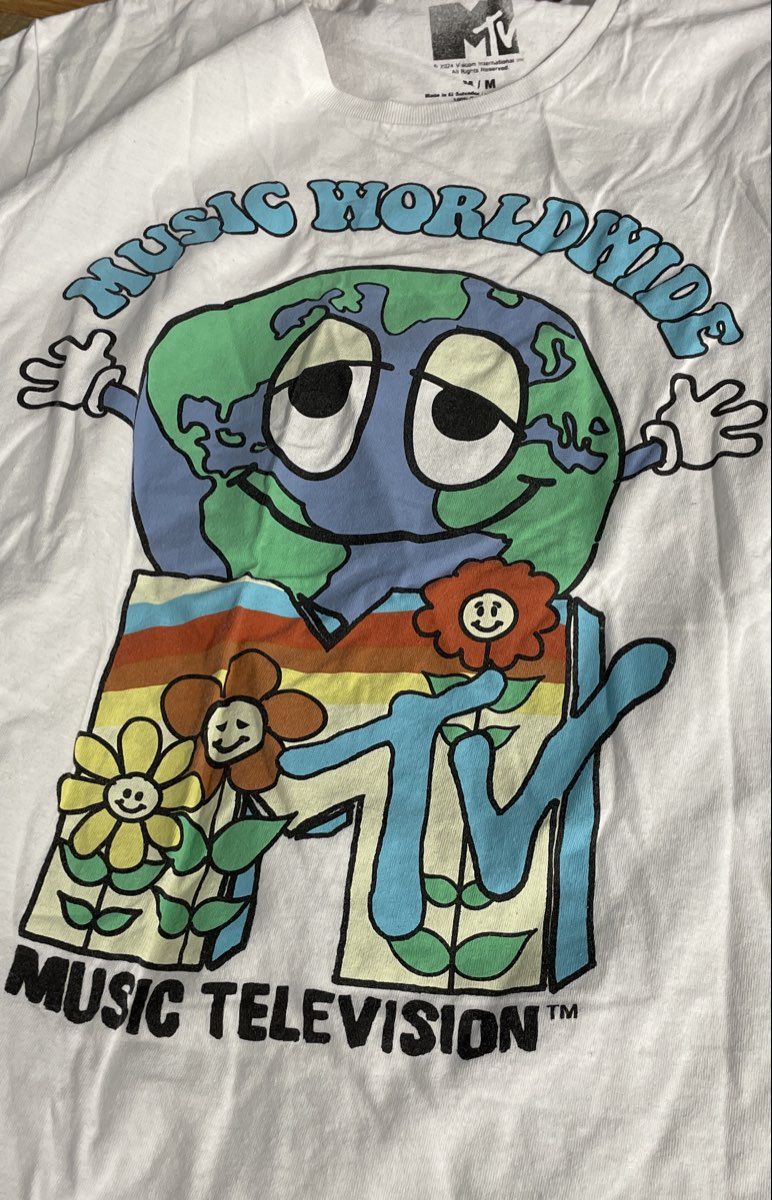 MTV Music Worldwide Earth Graphic T-Shirt Reprint Viacom Sz M