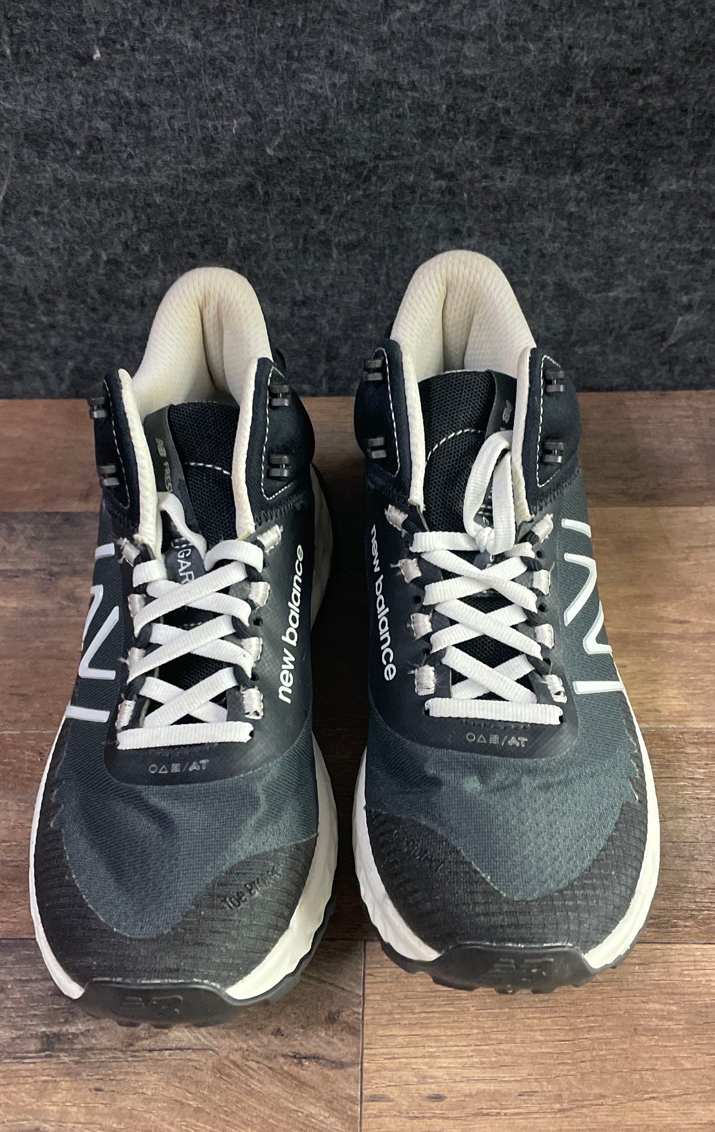 New Balance Fresh Foam Garoe Mid All Terrain Black White Women's Size 7B