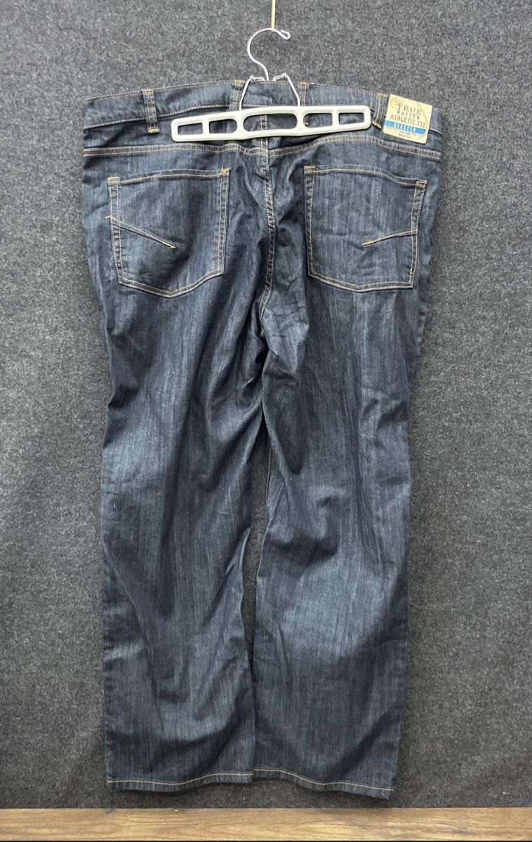 True Nation Men's Athletic Fit Stretch Jeans Dark Rinse Blue Sz 42x30 NWT