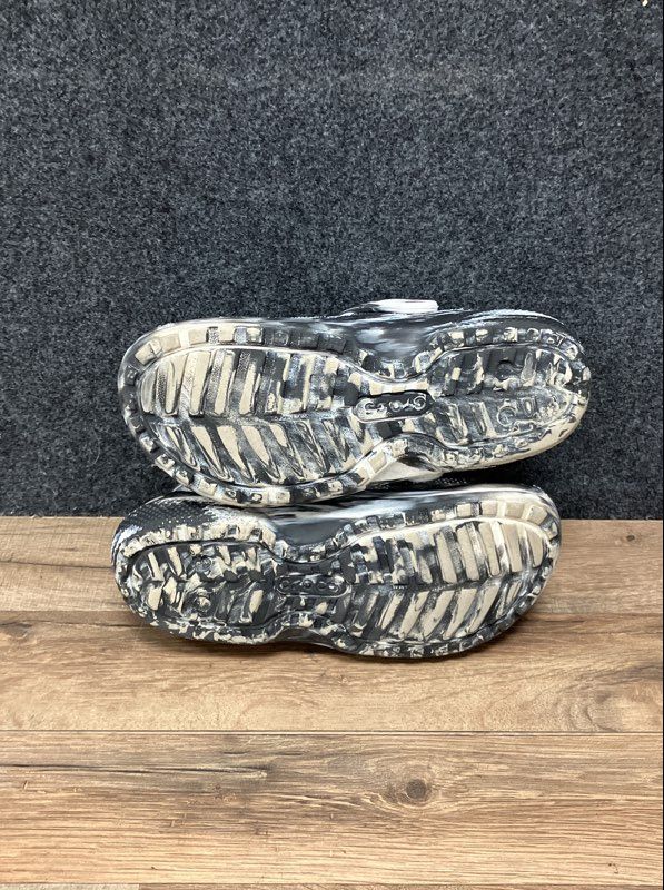 Crocs Classic Lined Clog Black White Marbled Fuzzy Comfort Shoes Size M8 W10