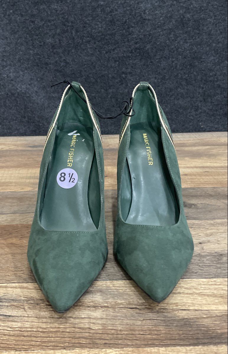 Marc Fisher Forest Green Suede Pointed Toe Stiletto Heels Gold Trim Size 8.5
