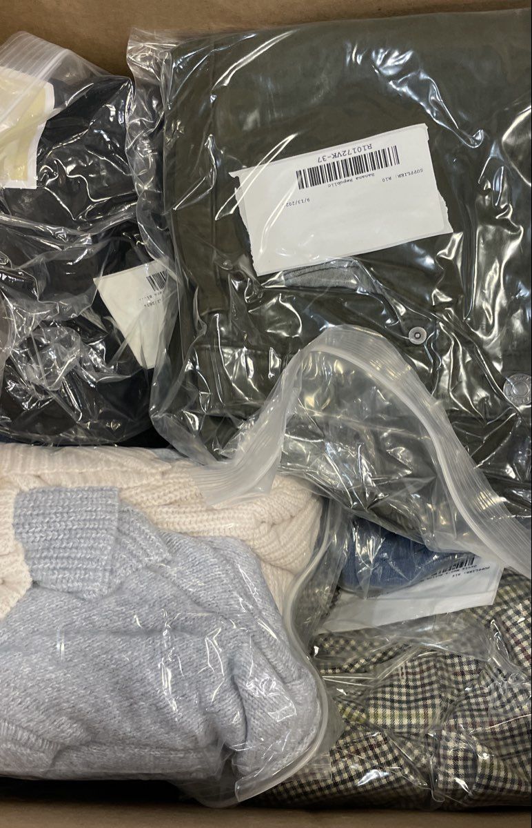 Assorted Brand Reseller Clothing Bulk Lot 20.5lb Columbia DKNY 5.11 Tactical