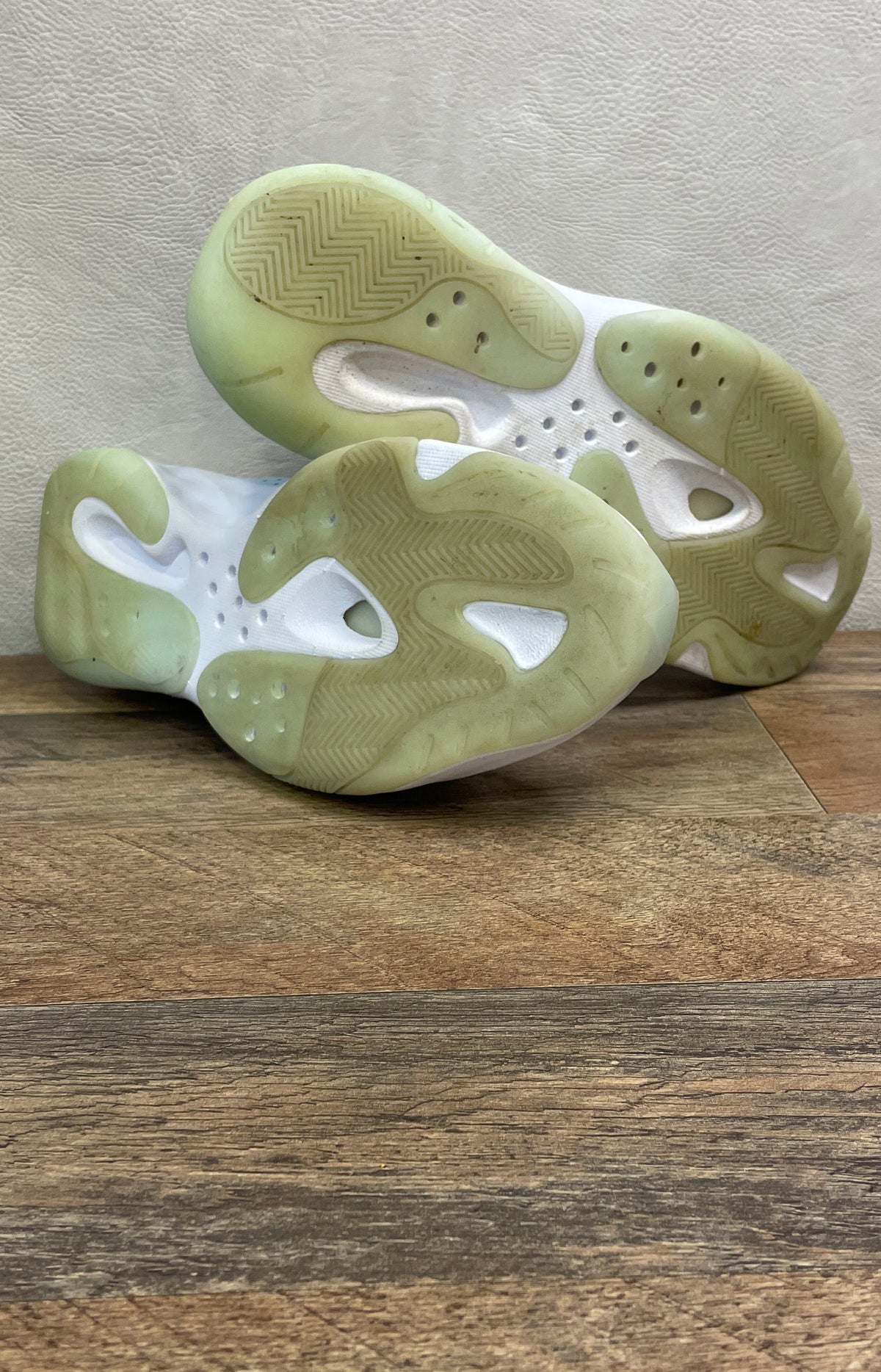 Nike Air Jordan 11 CMFT Low Igloo White DV2629-100 Men's Sneakers Size 10