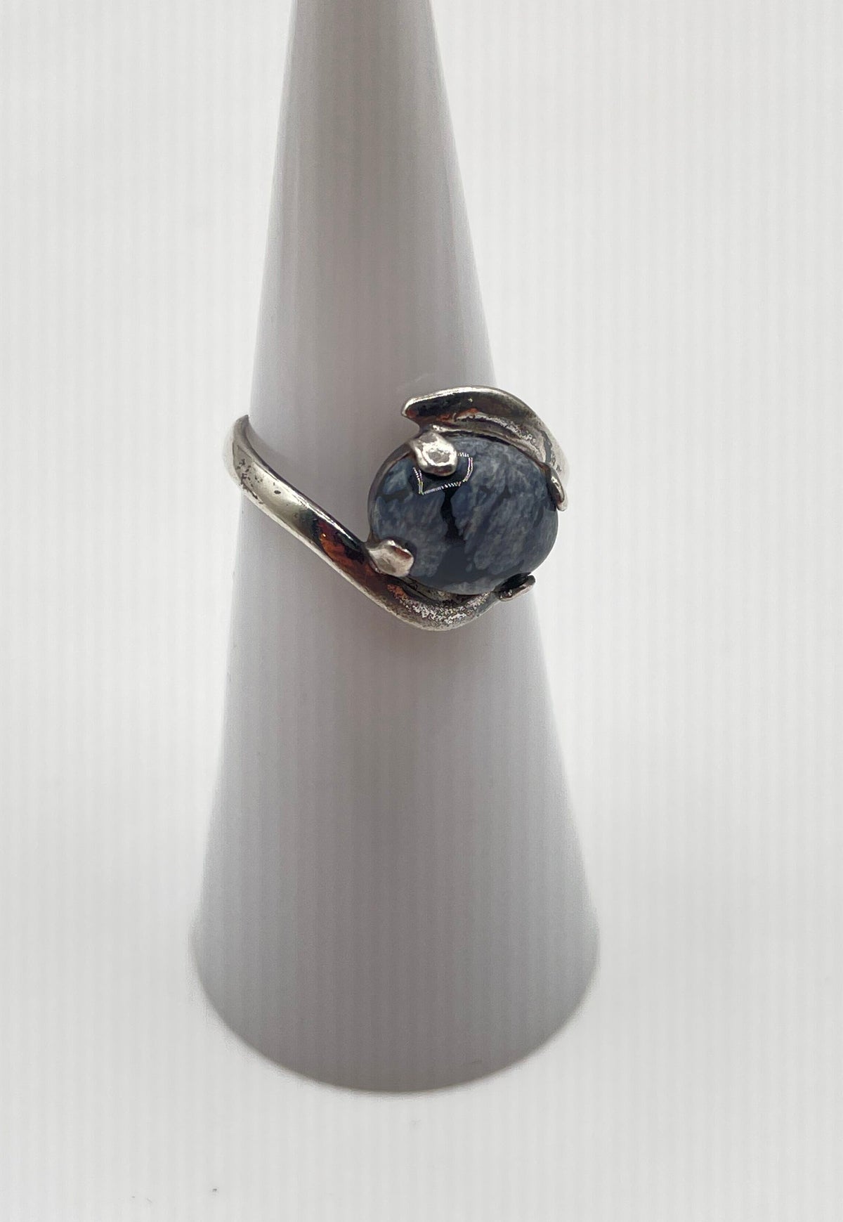 925 Sterling Silver Snowflake Obsidian Bypass Ring 2.1g