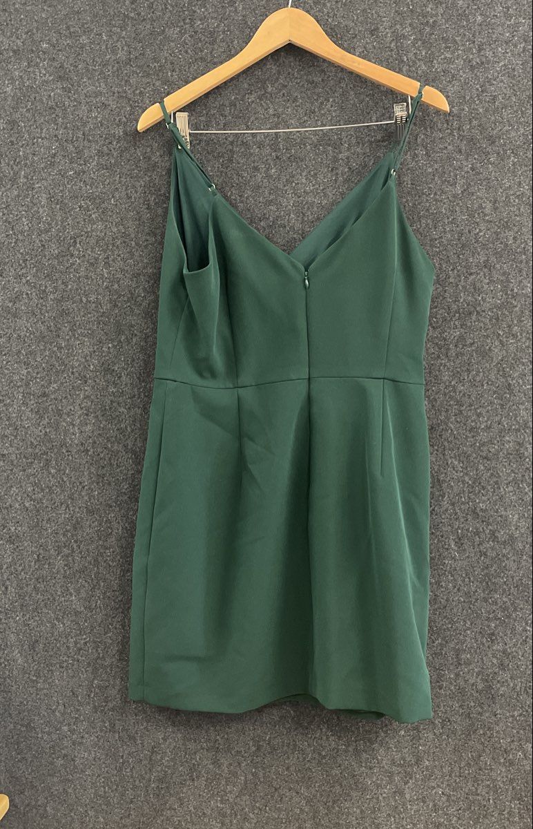 Gianni Bini Women's Green Wrap Front Pleated Cocktail Dress Sz 12