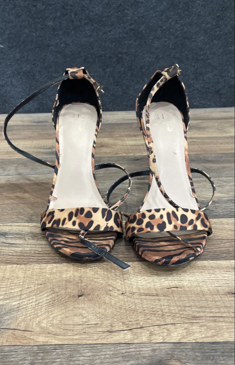 Mix No. 6 Zaydia Cheetah Print Ankle Strap Stiletto Heels Size 8.5