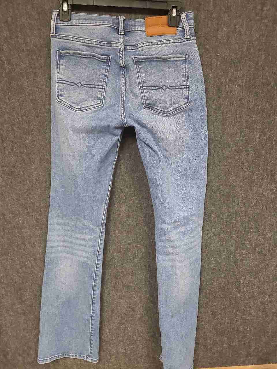Lucky Brand Women's Light Wash Blue Distressed Bootcut Jeans Sz 4/27R