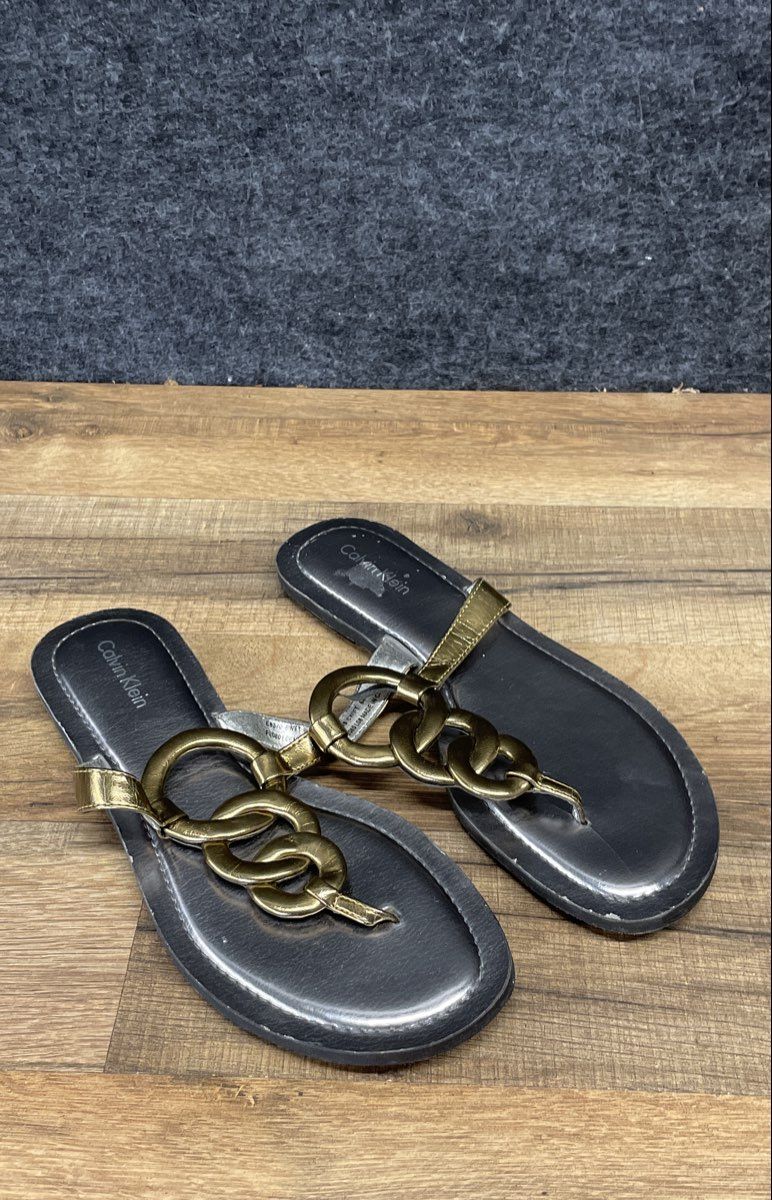 Calvin Klein Swift Metallic Gold Silver Chain Thong Sandals Women's Size 6M