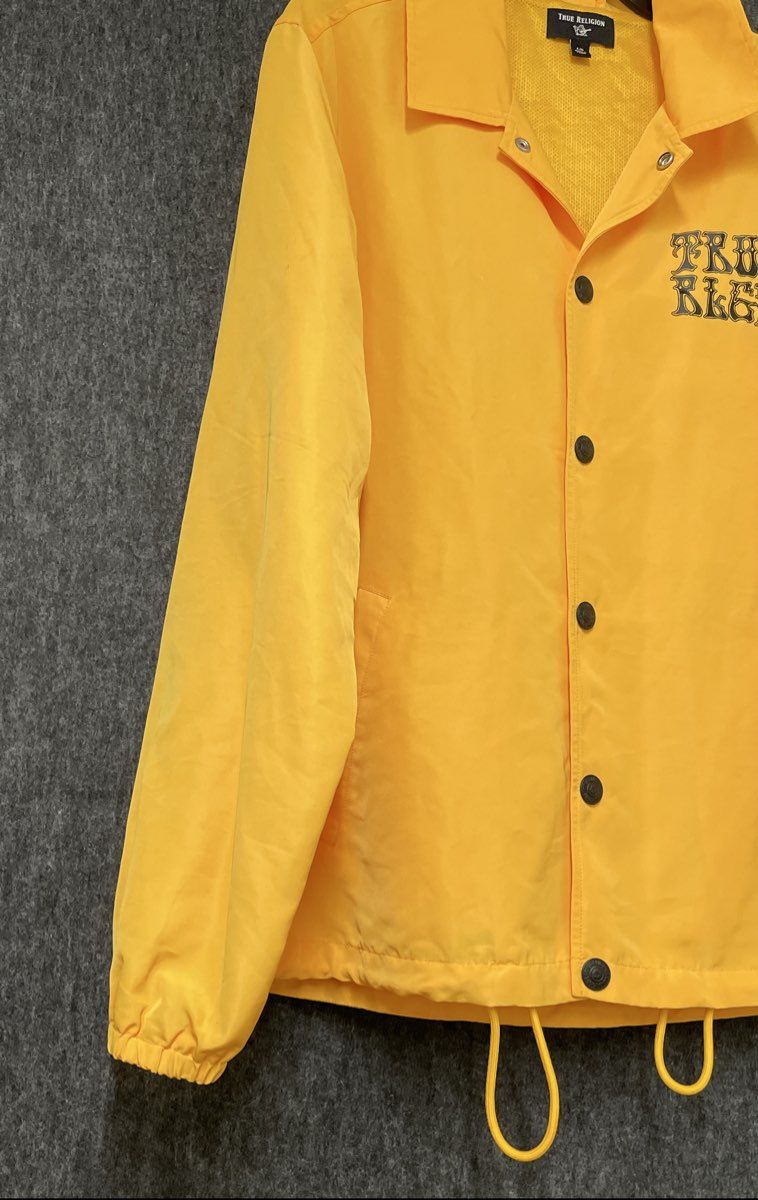 True Religion Men's Yellow Graphic Snap Front Coach Jacket Sz L