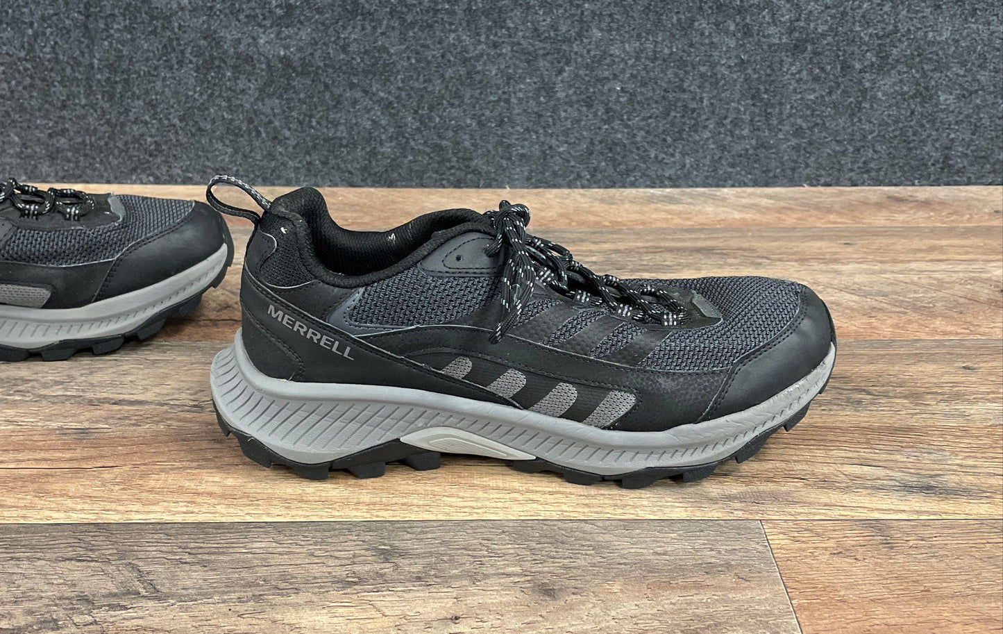 Merrell Alverstone Black Grey Hiking Trail Shoes Men's Size 10 Wide