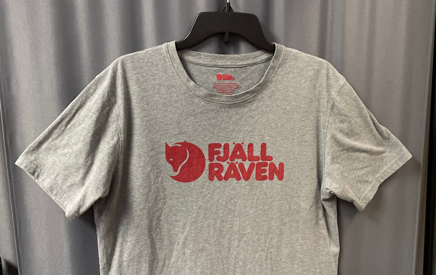 Fjallraven Men's Gray Red Logo Cotton Blend Short Sleeve T-Shirt Sz L