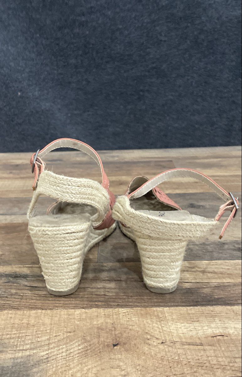 Rialto Coya Coral Pink Laser Cut Espadrille Wedge Sandals Women's Size 9