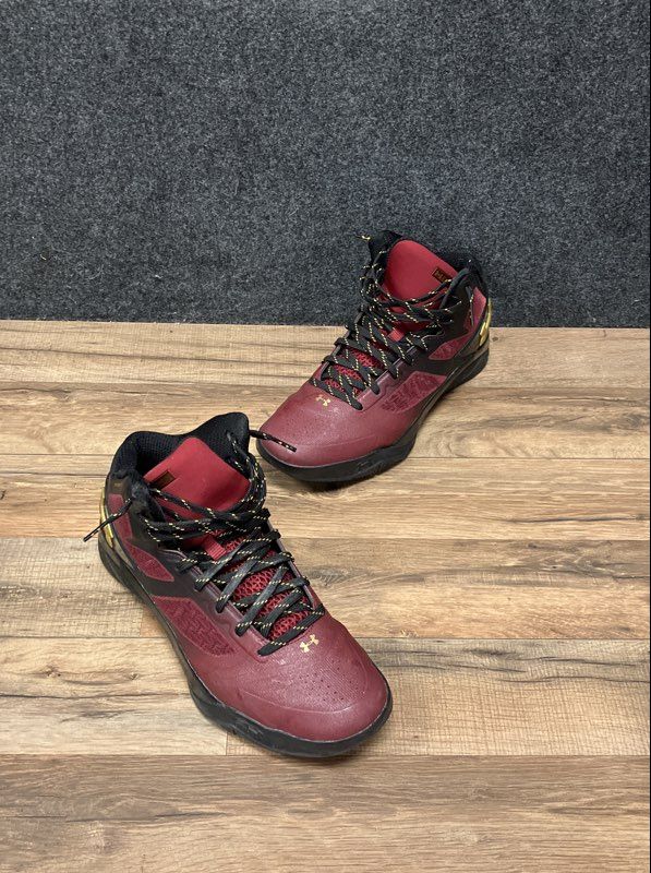Under Armour Clutchfit Drive 2 Maroon Black Gold Basketball Shoes Size 10