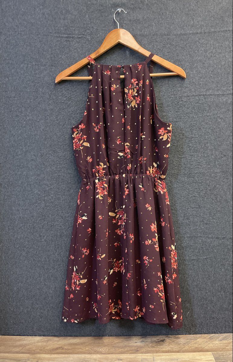 Maurices Women's Floral Sleeveless Dress Burgundy Metallic Dot Pleated Neck Sz S