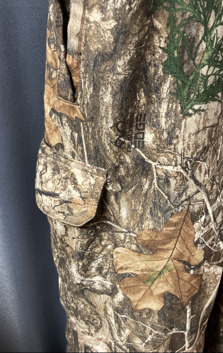 Realtree Youth Edge Camo Insulated Bib Overalls Cargo Pockets Zip Leg Sz L