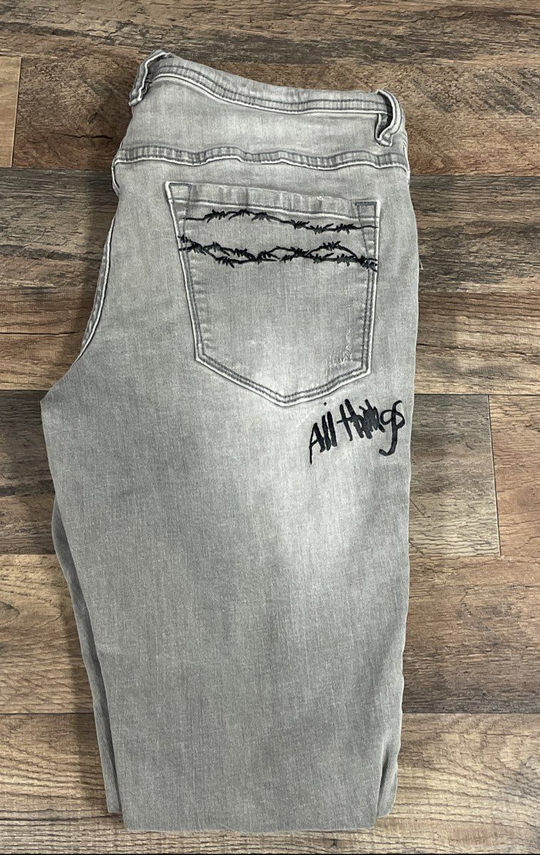 Ninth Hall Men's Rogue Jeans Grey Graffiti Graphic Distressed Skinny Sz 34