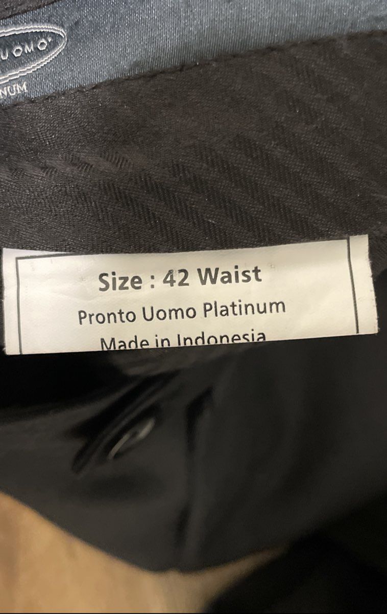 Pronto Uomo Platinum Men's Dark Gray Wool 2-Piece Suit 44R Jacket 42W Pants