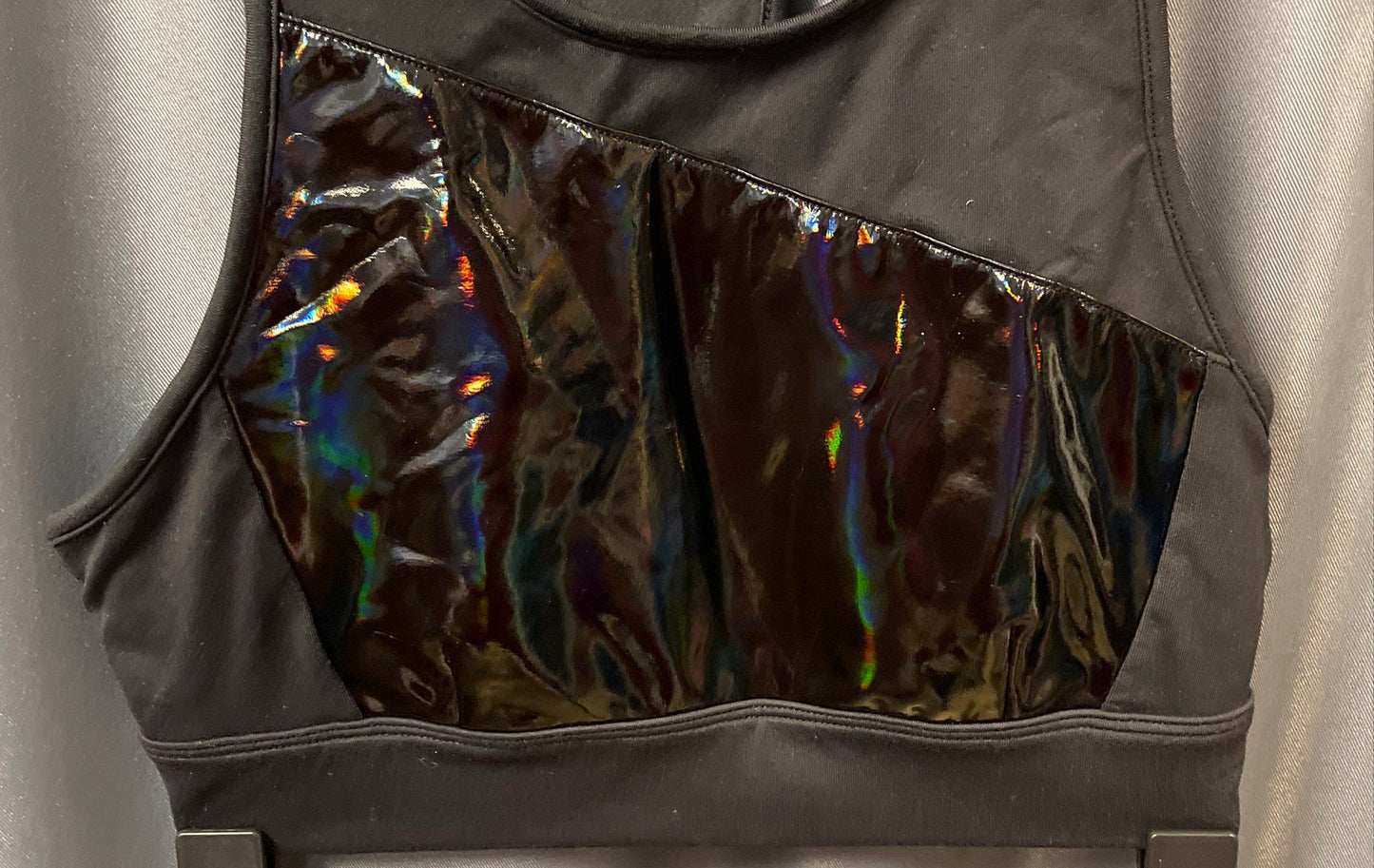 Alo Women's Moonlit Sports Bra Black Iridescent Holographic Racerback Sz S