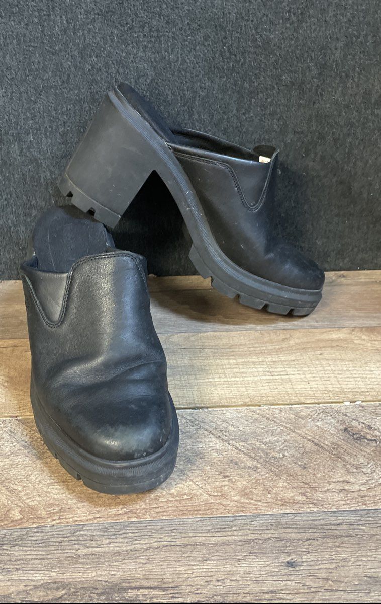 Timberland Black Leather Chunky Block Heel Lug Sole Mules Women's Size 10W