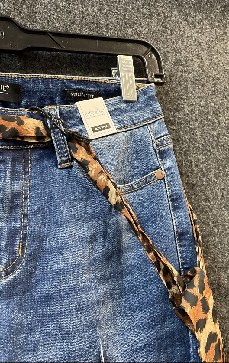Judy Blue Women's Mid Rise Straight Leg Jeans Leopard Belt Seam Sz 7/28 NWT